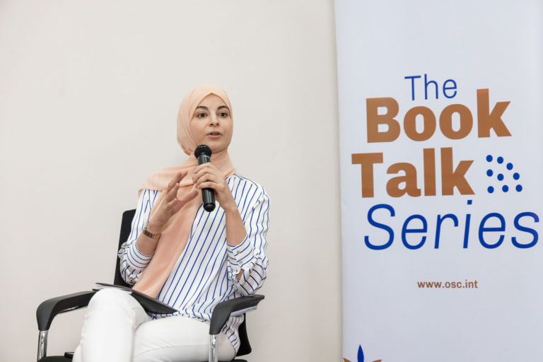Dave_ booktalk edit-1584